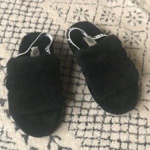 UGG fluffy slippers